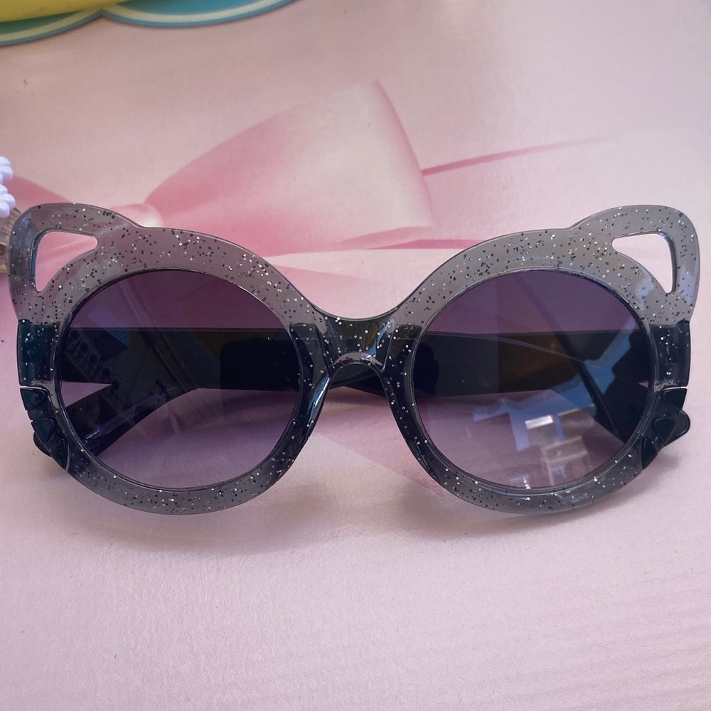 Black sparkle subglasses kids